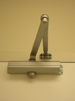 Doromatic SC60 door closer